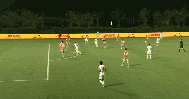 1668381713709022064.gif 海港.gif